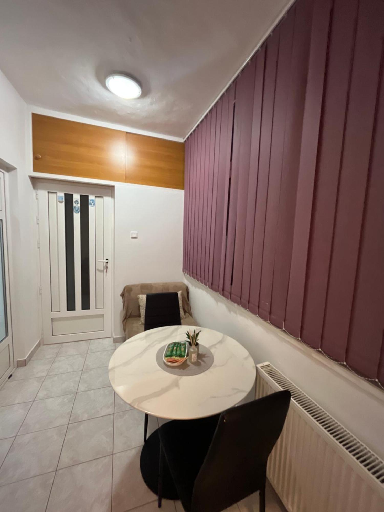Apartmani Frane Tribunj  Exterior photo